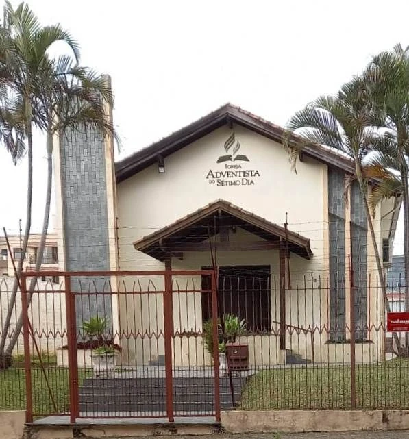 Fachada da Igreja Adventista do Bairro Cristal